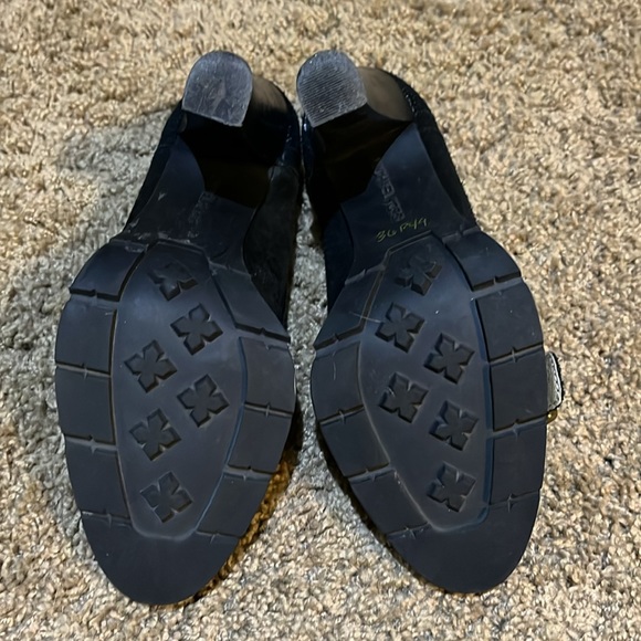 Michael Kors - Picture 3 of 4